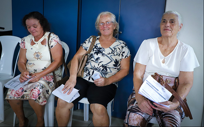 Social e saúde: Carreta do Hosp. de Câncer na vanguarda da prevenção - veja vídeo