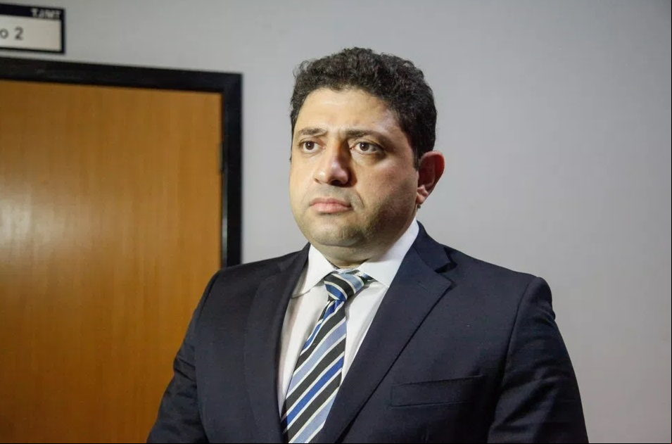 Juiz de Água Boa está selecionando assessor(a) de gabinete