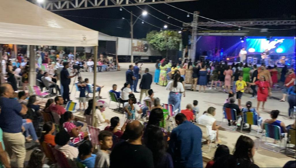 Dia do Evangelho em Querência reuniu cristãos de todas as igrejas na noite deste sábado dia 28; veja vídeo