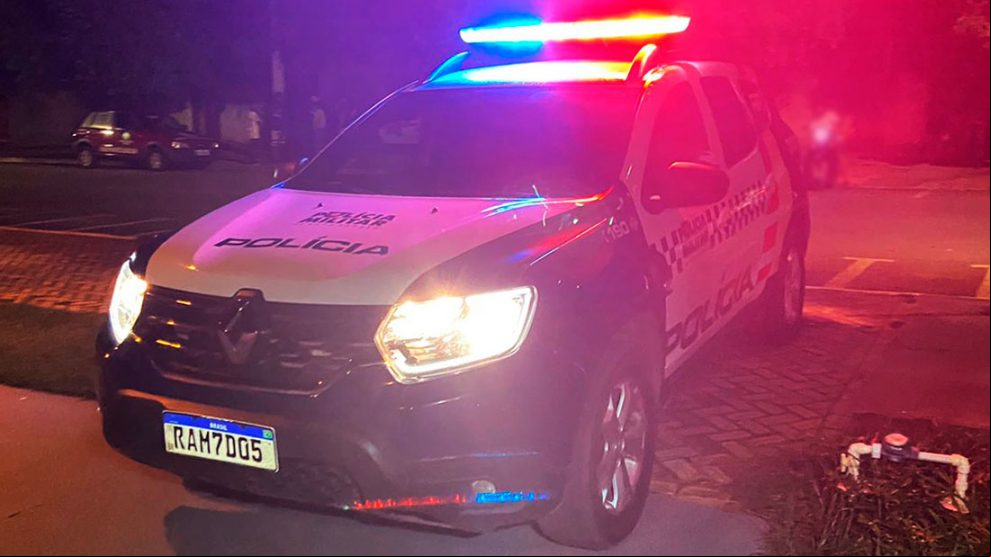Motociclista sem CNH, é flagrado exibindo manobras perigosas e detido pela PM