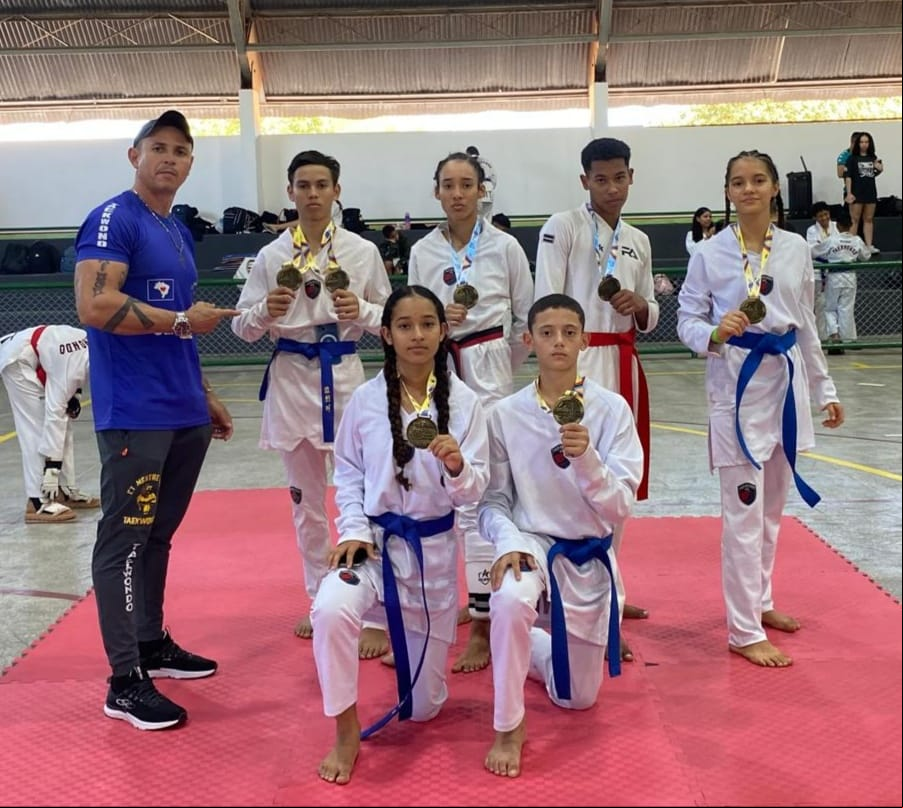 Equipe de Taekwondo de Água Boa é Ouro na etapa estadual!